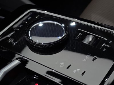 صورة مصغرة 34 لـ 2024 BMW 5 SERIES