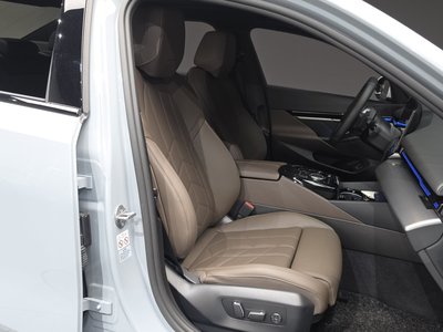 صورة مصغرة 16 لـ 2024 BMW 5 SERIES