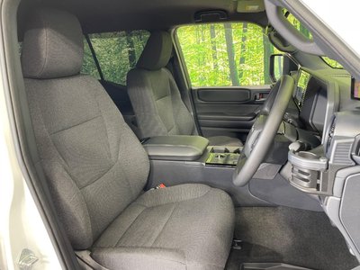 TOYOTA LAND CRUISER 250 - 8