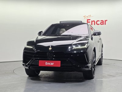 2023 Lamborghini URUS 照片 2