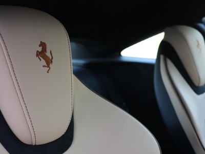 FERRARI ROMA - 5