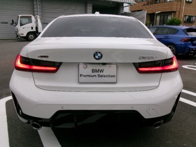 صورة 10 لـ 2025 BMW 3 SERIES