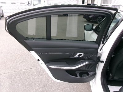 2025 BMW 3 SERIES thumbnail 46