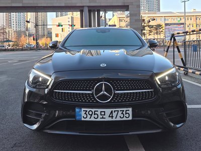 MERCEDES-BENZ E-CLASS - 1