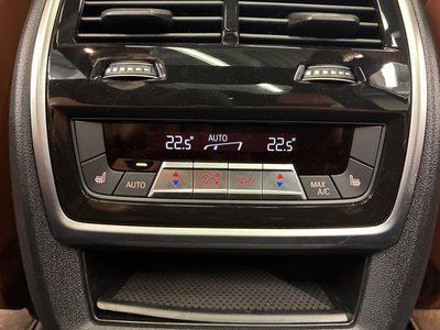 صورة مصغرة 32 لـ 2025 BMW X7