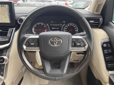 TOYOTA LAND CRUISER - 3