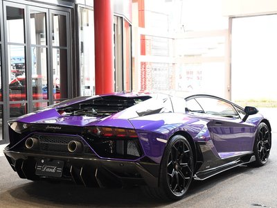 صورة 2 لـ 2022 Lamborghini AVENTADOR