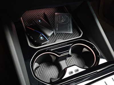 2025 BMW 5 SERIES 缩略图 24