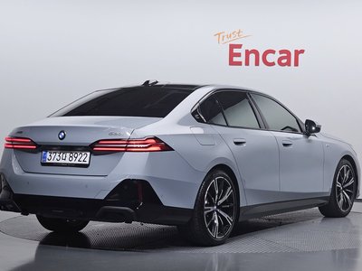 BMW 5 SERIES - 4