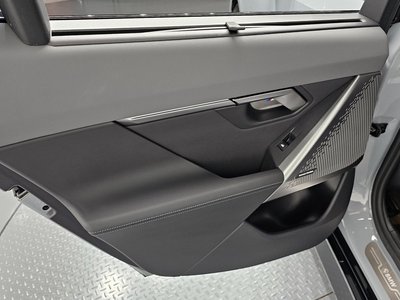 2025 BMW 5 SERIES 缩略图 15