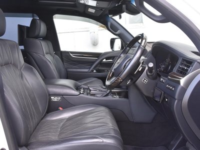 صورة 5 لـ 2019 Lexus LX