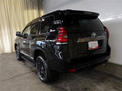 TOYOTA LAND CRUISER PRADO - 3