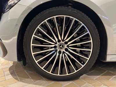 MERCEDES-BENZ E-CLASS - 2