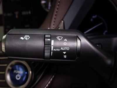 صورة مصغرة 21 لـ 2019 Lexus LS