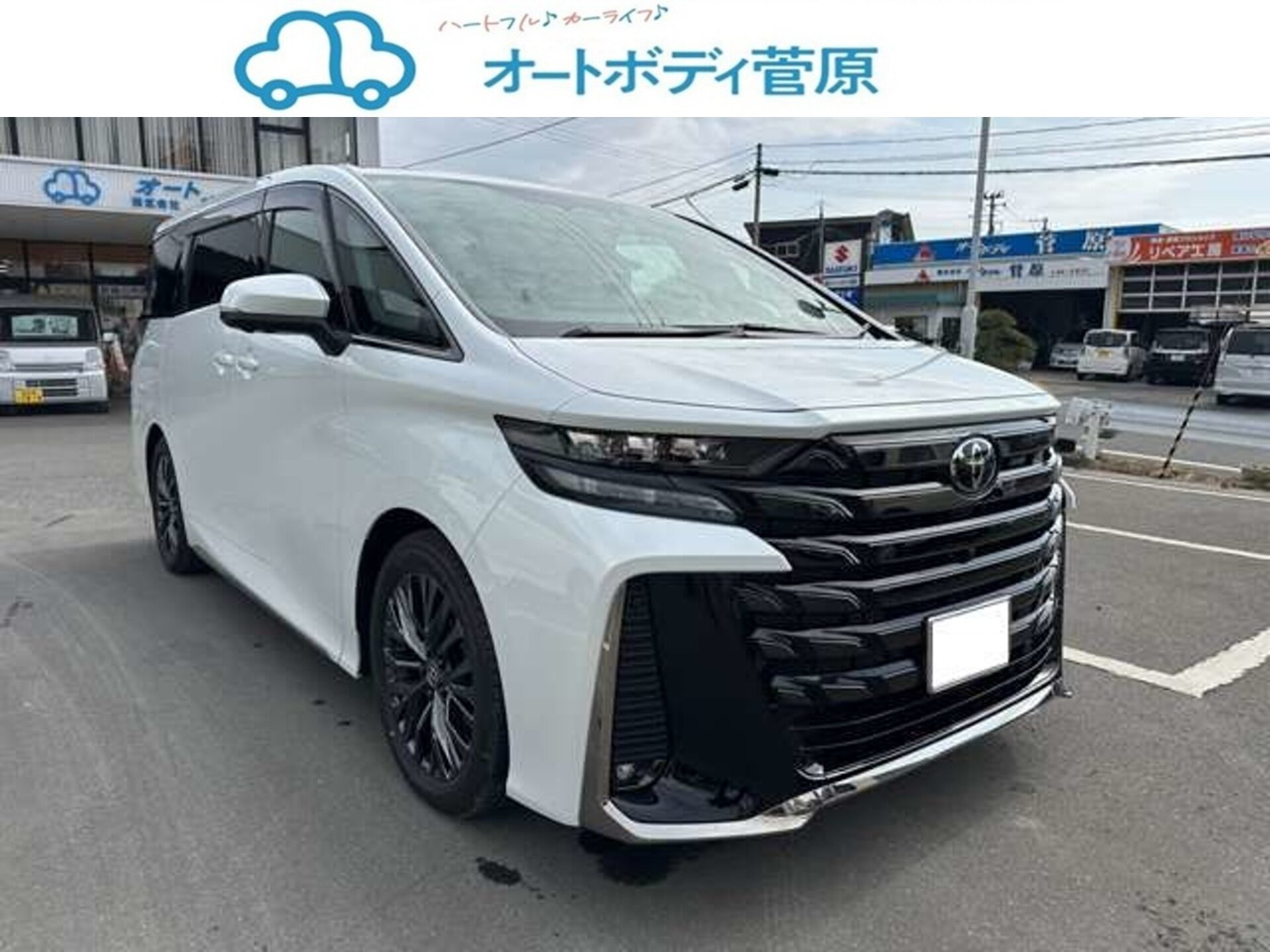 TOYOTA VELLFIRE - View 1
