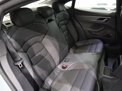 2024 Porsche TAYCAN thumbnail 33