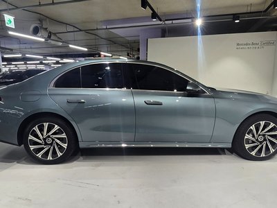 MERCEDES-BENZ E-CLASS - 9