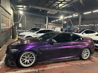 صورة مصغرة 11 لـ 2018 BMW M4