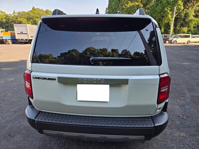 TOYOTA LAND CRUISER 250 - 3