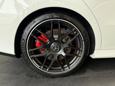 MERCEDES-BENZ CLA AMG - 9