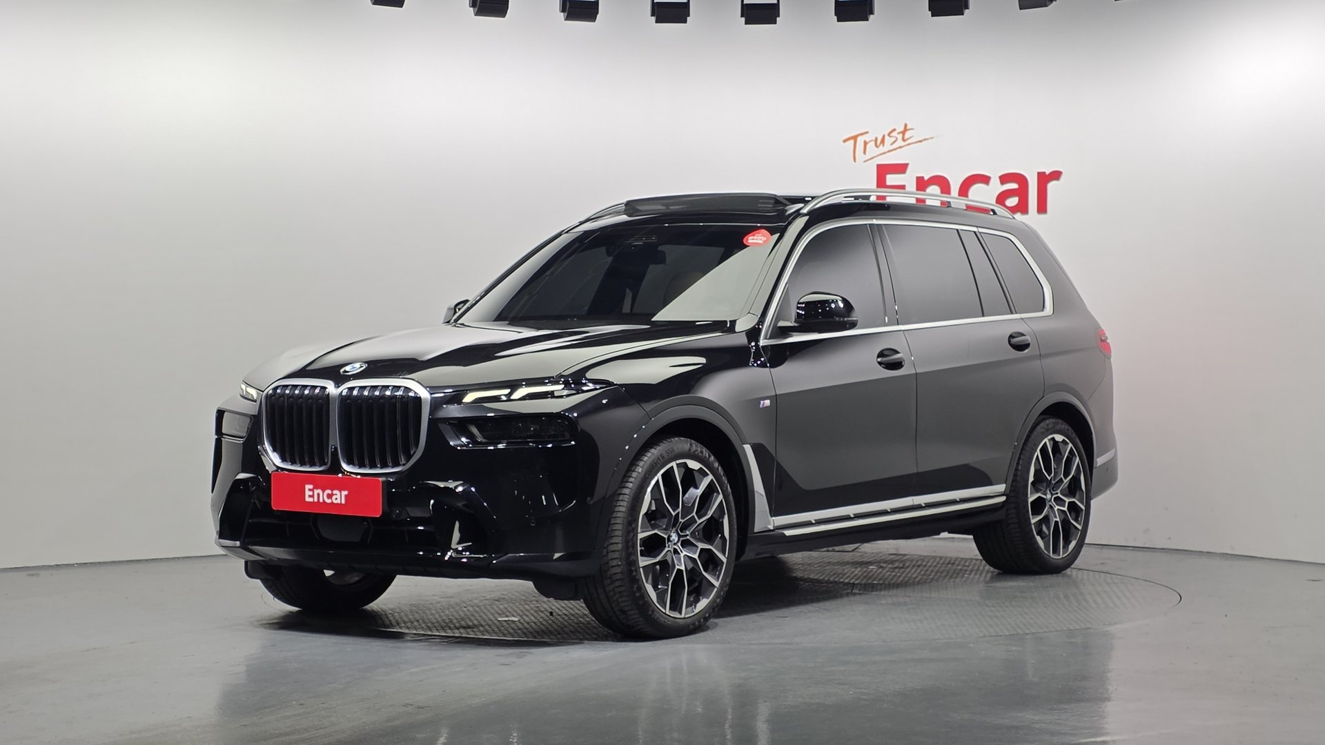 BMW X7 - View 1