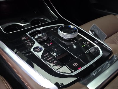 2024 BMW X5 thumbnail 12