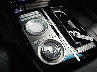 GENESIS G80 (RG3) - 9