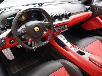 FERRARI F12 - 3