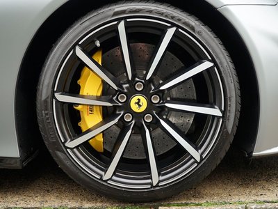 FERRARI F12 - 4