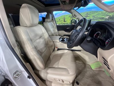 TOYOTA LAND CRUISER 300 - 8