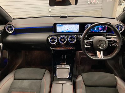 MERCEDES-BENZ CLA - 10