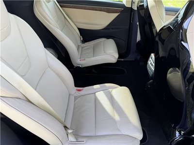 2017 Tesla MODEL X — миниатюра 43