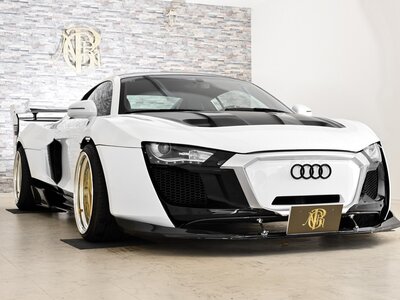 AUDI R8 - 4