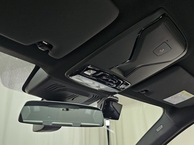 2025 BMW M3 缩略图 24