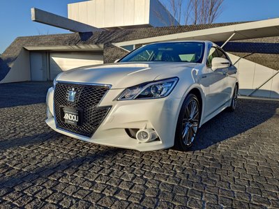 TOYOTA CROWN ATHLETE - 1