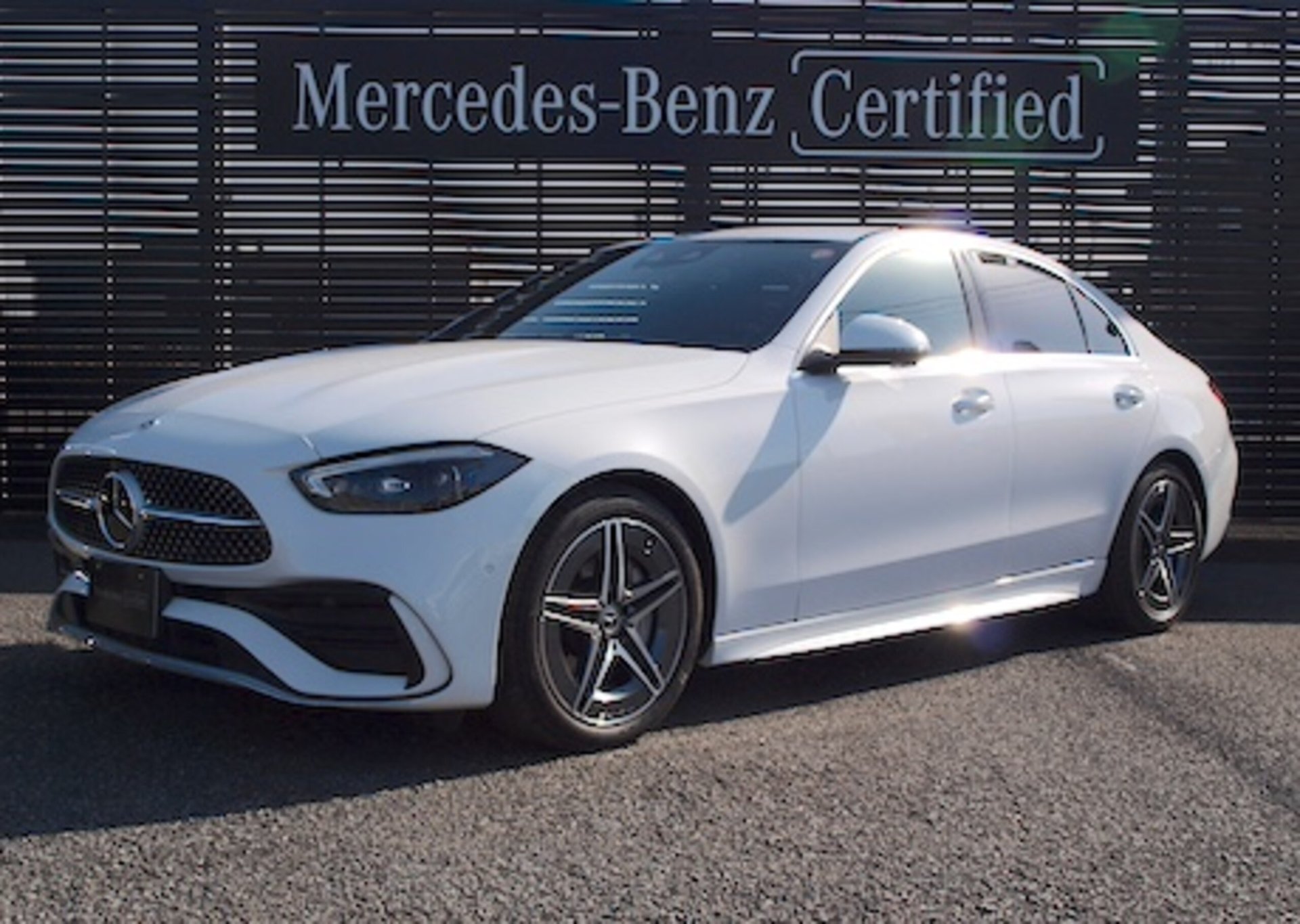 MERCEDES-BENZ C-CLASS - View 1