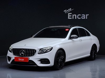 MERCEDES-BENZ E-CLASS - 1