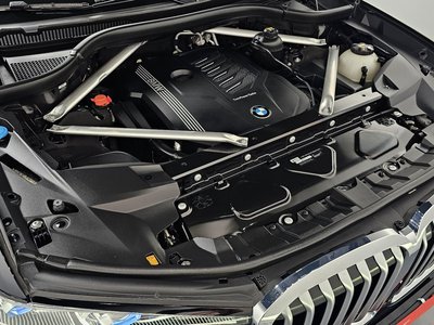 BMW X7 - 7