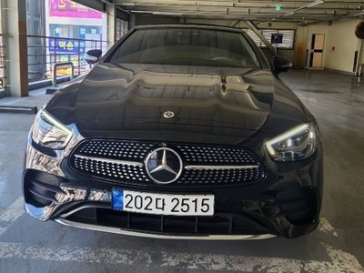 MERCEDES-BENZ E-CLASS - 1