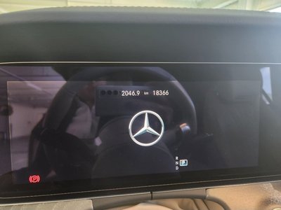 MERCEDES-BENZ E-CLASS - 4