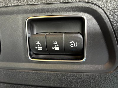 MERCEDES-BENZ GLS - 7