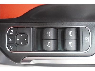 2024 Mercedes-BENZ GLB — миниатюра 47