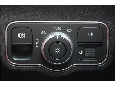 2024 Mercedes-BENZ GLB — миниатюра 32