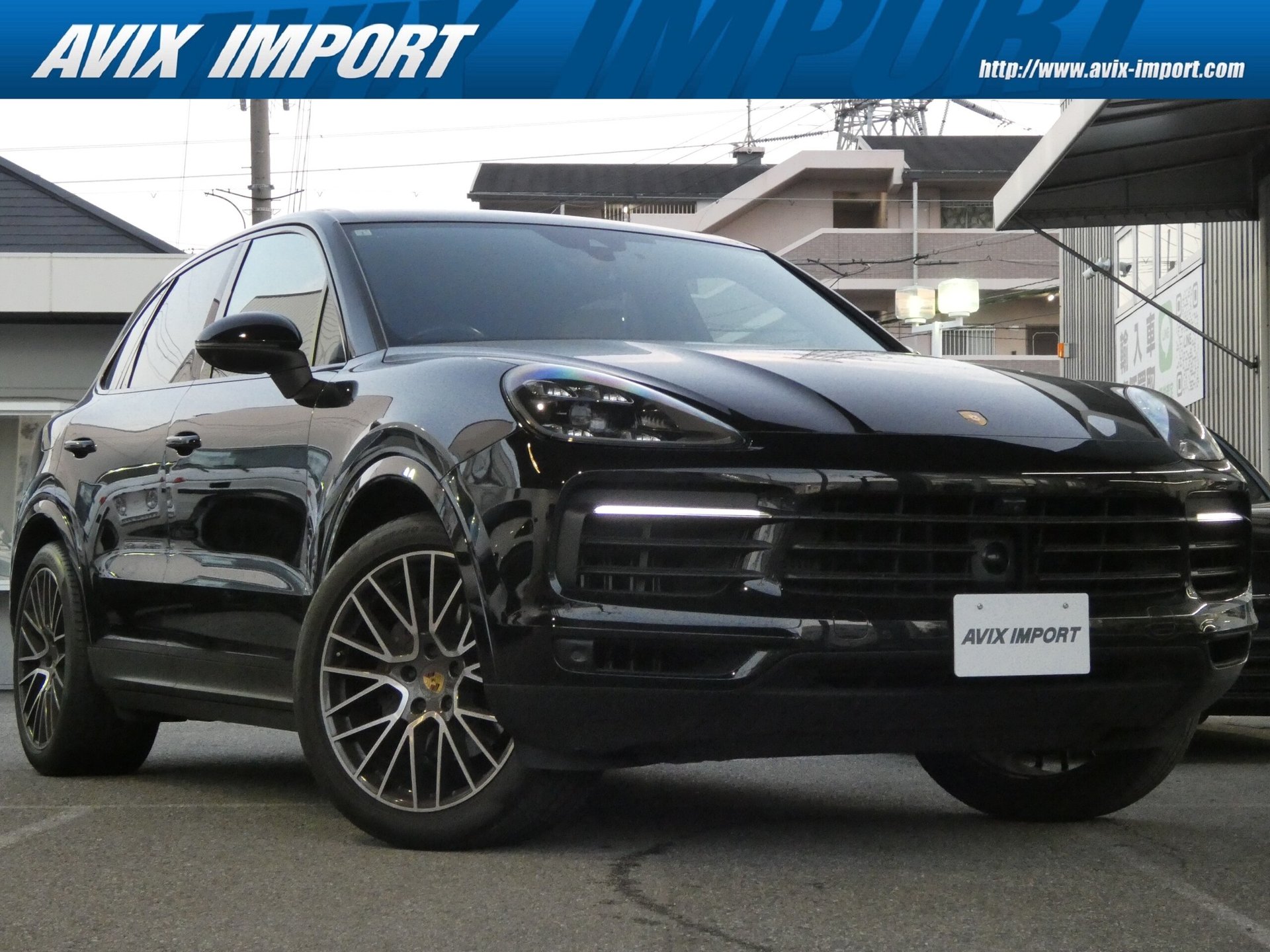 PORSCHE CAYENNE - View 1