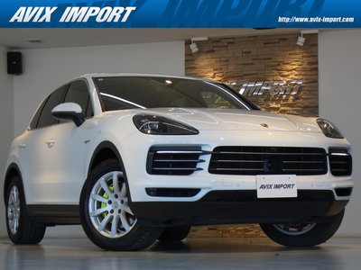 PORSCHE CAYENNE - 1