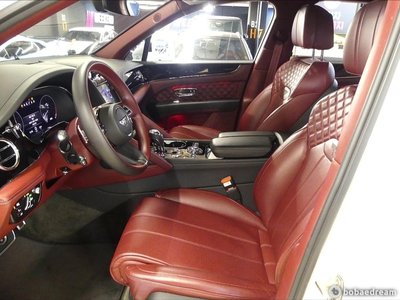 2022 Bentley BENTAYGA photo 5