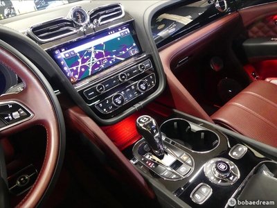 2022 Bentley BENTAYGA thumbnail 13