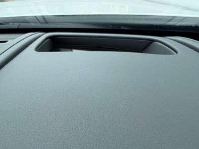 صورة مصغرة 16 لـ 2023 Lexus LC