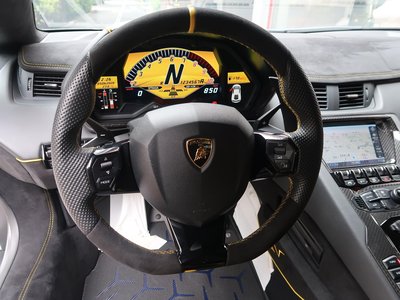 2017 Lamborghini AVENTADOR — миниатюра 38