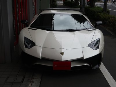 LAMBORGHINI AVENTADOR - 2